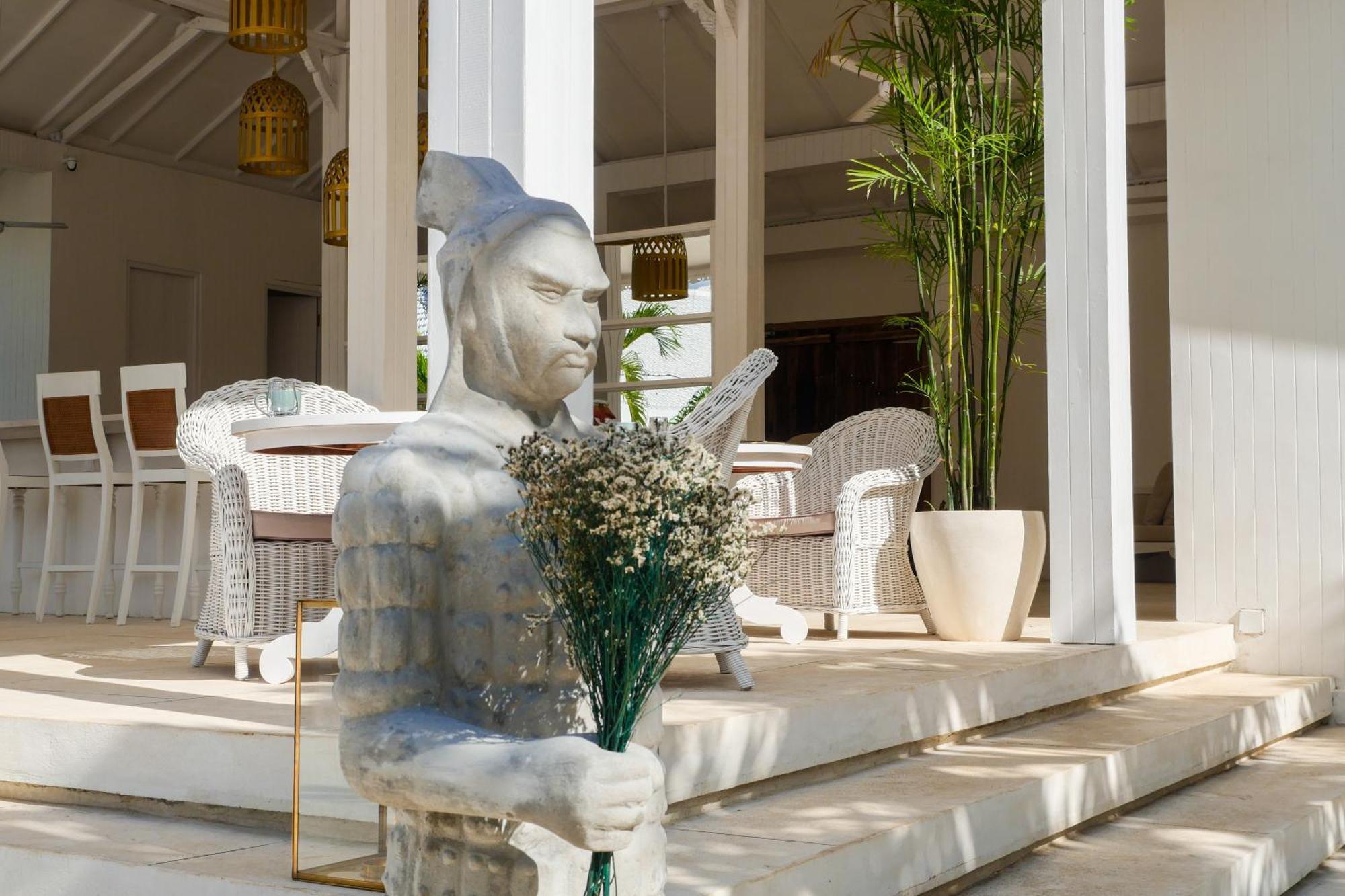 Ria Uluwatu, Tropical Chic Hotel Exterior foto